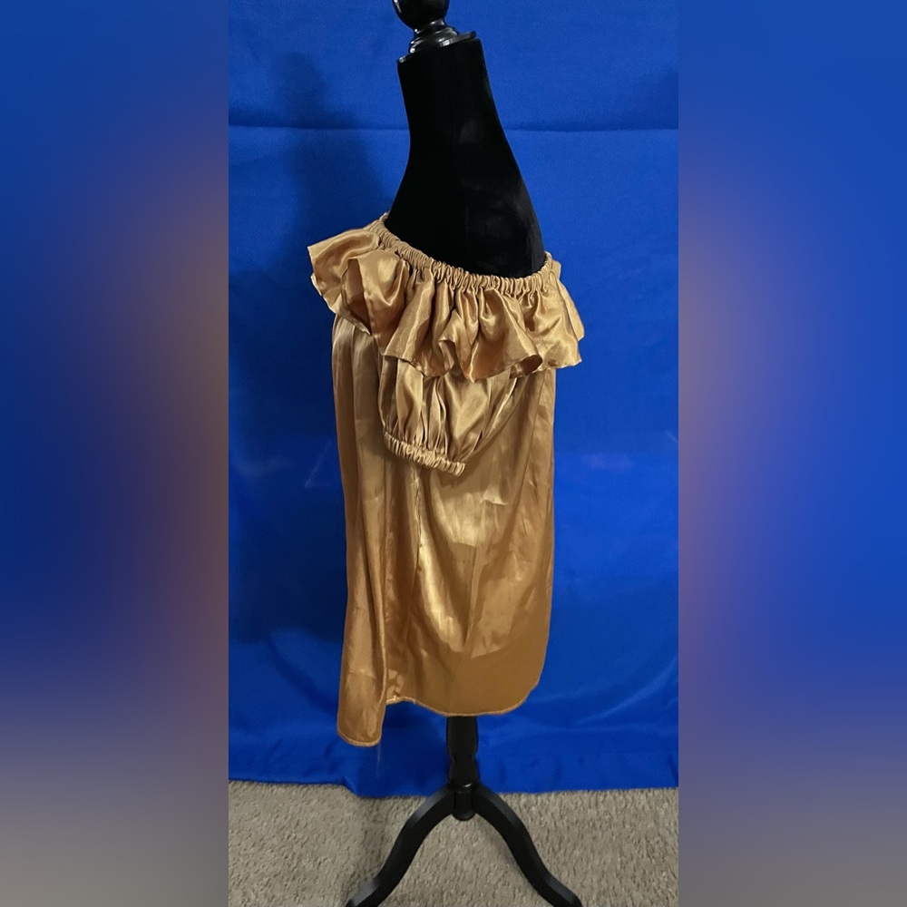 Medieval Times Shoulder top